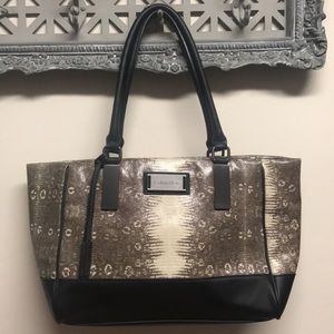 Wonderful Calvin Klein Tote 👜